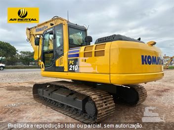 Escavadeira Komatsu PC210