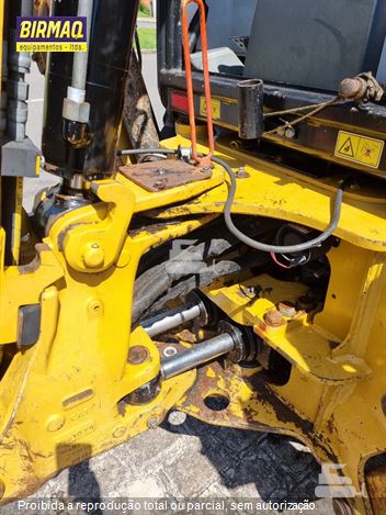 Retro Escavadeira Caterpillar 416E