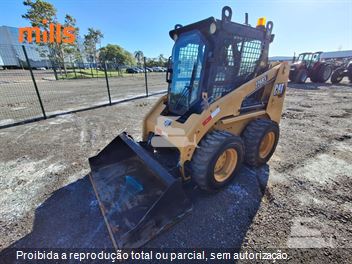 Mini-Carregadeira Caterpillar 226B 3