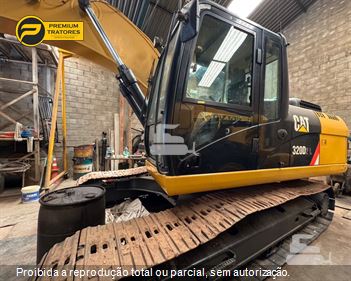 Escavadeira Caterpillar 320D2L