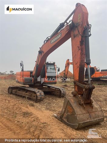 Escavadeira Doosan DX225LC