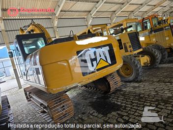 Escavadeira Caterpillar 320D