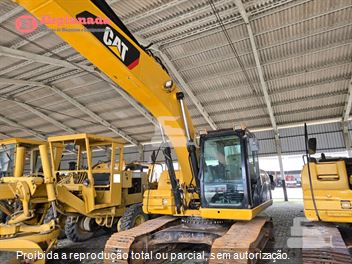 Escavadeira Caterpillar 320D