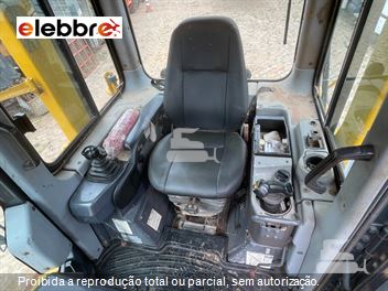 Trator de Esteira Komatsu D61-EX