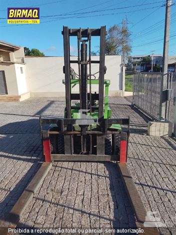 Empilhadeira Clark C500