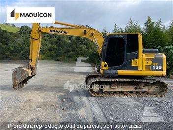 Escavadeira Komatsu PC130