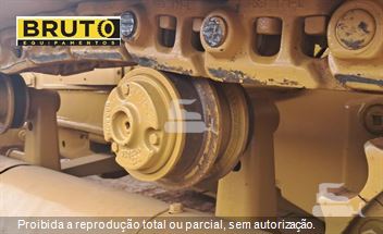 Trator de Esteira Caterpillar D5B