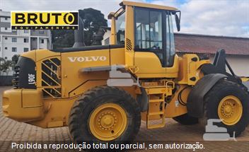Pá Carregadeira Volvo L90