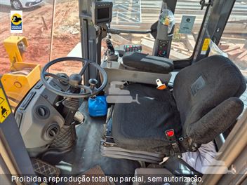Pá Carregadeira John Deere 524K