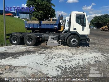 Caminhão Volvo VM 330 6x4 2p (Diesel) (E5)