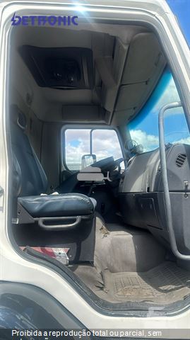 Caminhão Volvo VM 330 6x4 2p (Diesel) (E5)