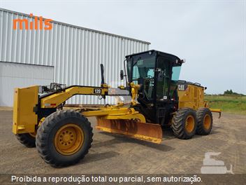 Motoniveladora Caterpillar 120