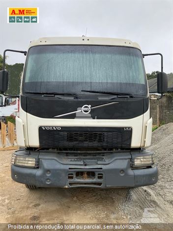 Caminhão Volvo VM 330 6x4 2p (Diesel) (E5)