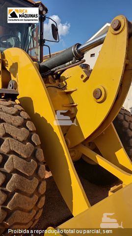 Pá Carregadeira Caterpillar 930K