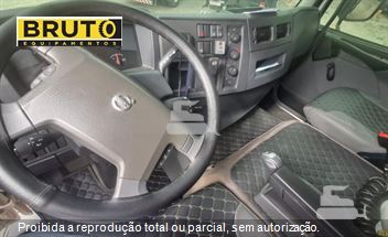 Caminhão Volvo VM 330 6x4 2p (Diesel) (E5)