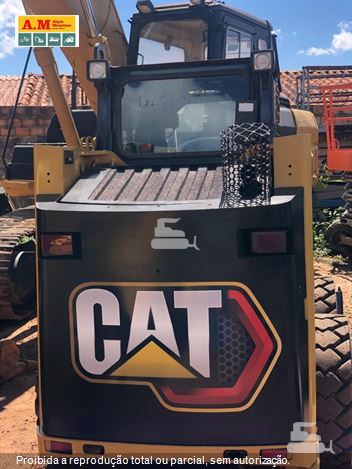 Mini-Carregadeira Caterpillar 226B 3