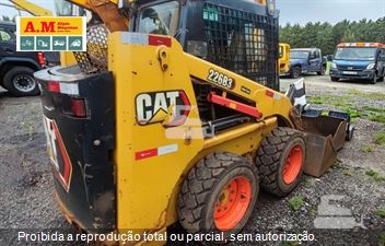 Mini-Carregadeira Caterpillar 226B 3