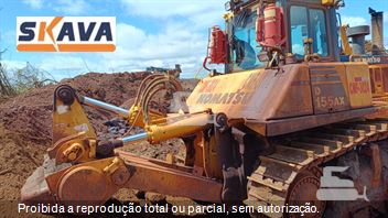 Trator de Esteira Komatsu D155