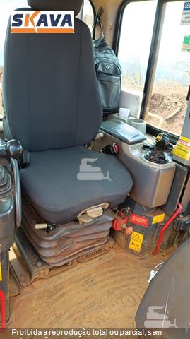 Trator de Esteira Komatsu D155