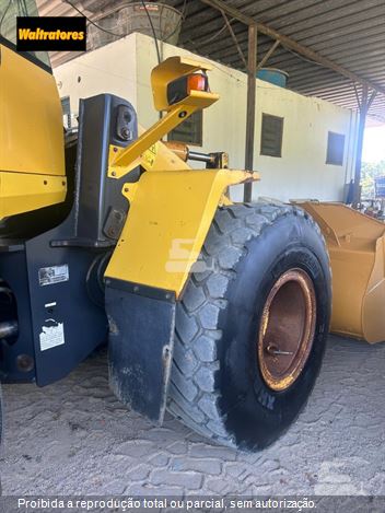 Pá Carregadeira Komatsu WA200