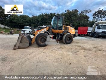 Pá Carregadeira Case 721E