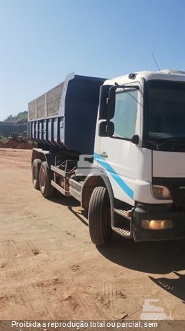Caminhão Mercedes-Benz Atego 2425 3-Eixos 2p (diesel)