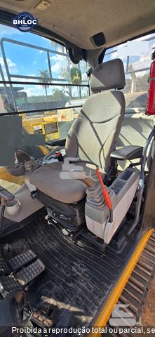 Escavadeira John Deere 130G