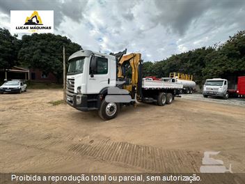 Caminhão Volkswagen 31-320 E Constellation 6x4 3-Eixos 2p (Diesel)