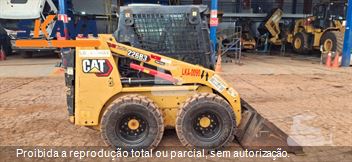 Mini-Carregadeira Caterpillar 226B