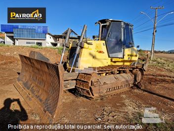 Trator de Esteira New Holland D150 B