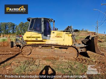 Trator de Esteira New Holland D150 B