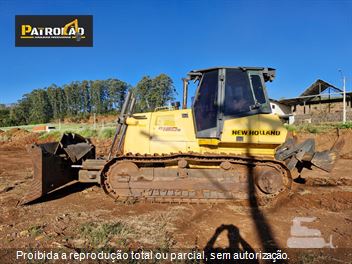 Trator de Esteira New Holland D150 B