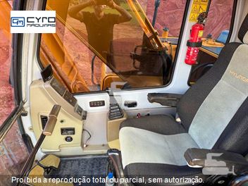 Escavadeira Hyundai R210LC-7