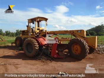 Motoniveladora Caterpillar 140B