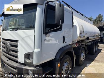 Caminhão Volkswagen 24-280 E Constellation 8x2 2p (Diesel)(E5)