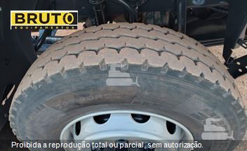 Caminhão Volvo VM 330 6x4 2p (Diesel) (E5)