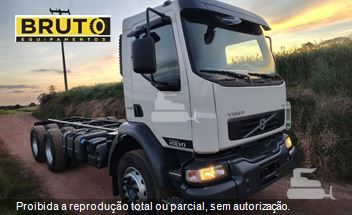 Caminhão Volvo VM 330 6x4 2p (Diesel) (E5)