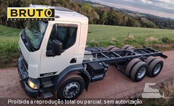 Caminhão Volvo VM 330 6x4 2p (Diesel) (E5)