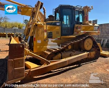 Trator de Esteira Caterpillar D6T