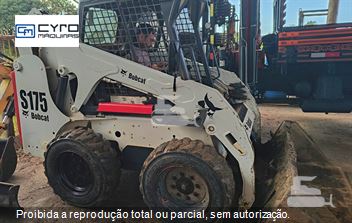 Mini-Carregadeira Bobcat S175