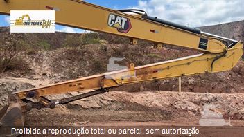 Escavadeira Caterpillar 320