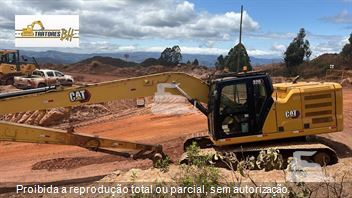 Escavadeira Caterpillar 320