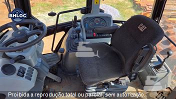 Retro Escavadeira Caterpillar 416F2