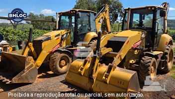 Retro Escavadeira Caterpillar 416F2