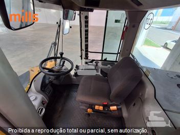 Pá Carregadeira Volvo L70F