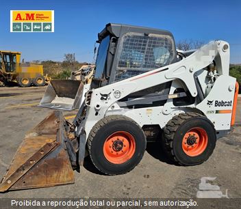 Mini-Carregadeira Bobcat S650