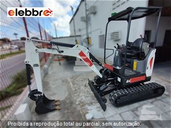 Mini-Escavadeira Bobcat E20