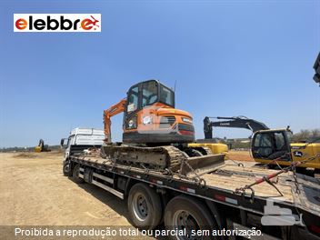 Mini-Escavadeira Doosan DX80R