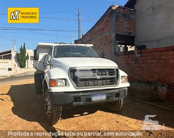 Caminhão Ford F-12000 2p (diesel)