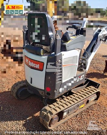 Mini-Escavadeira Bobcat E10